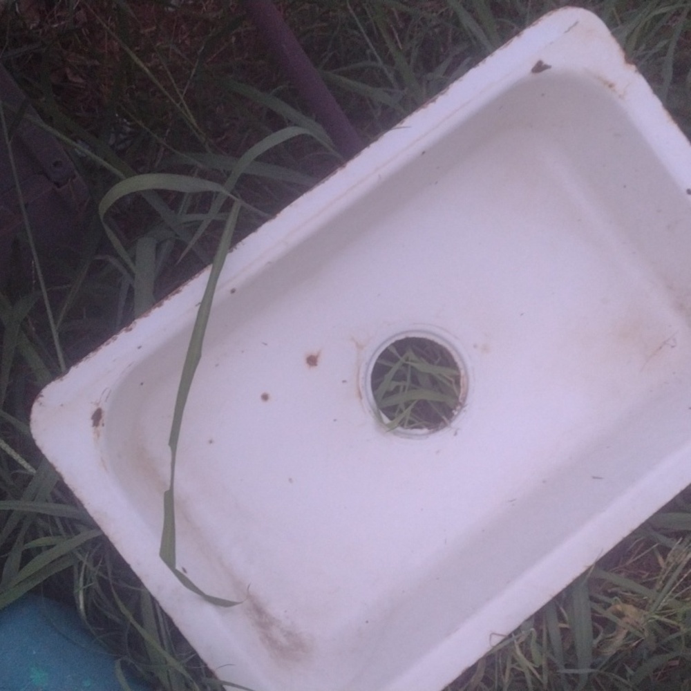 White Rectangular Porcelain full Size Sink Basin - Picture 2 of 2